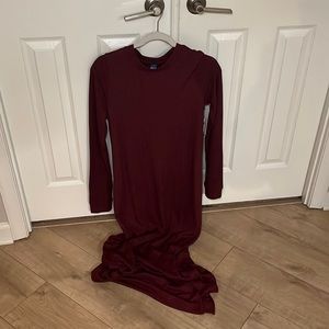 Old navy burgundy maxi dress